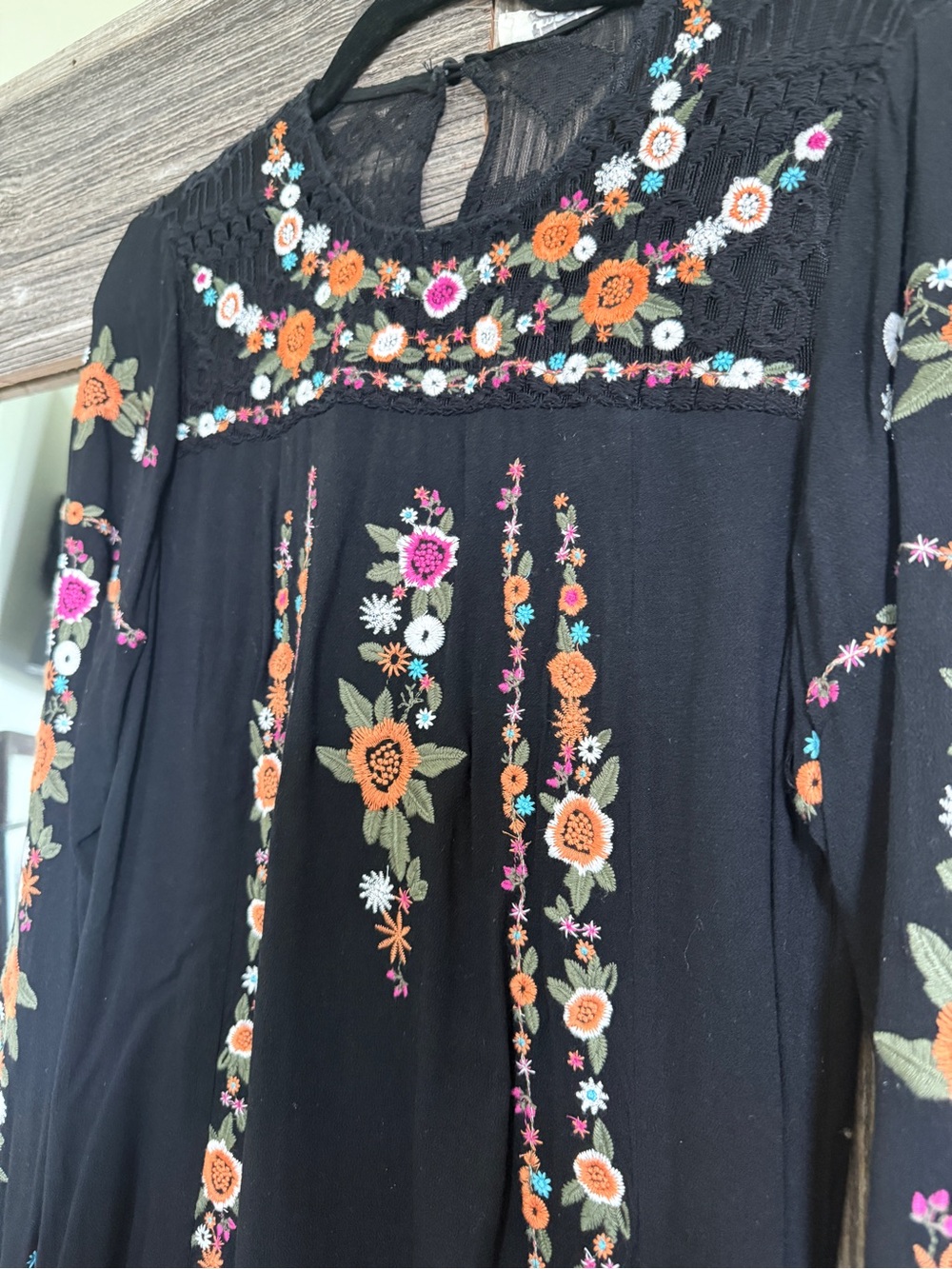 Umgee Black Floral Embroidered Women’s Dress Small